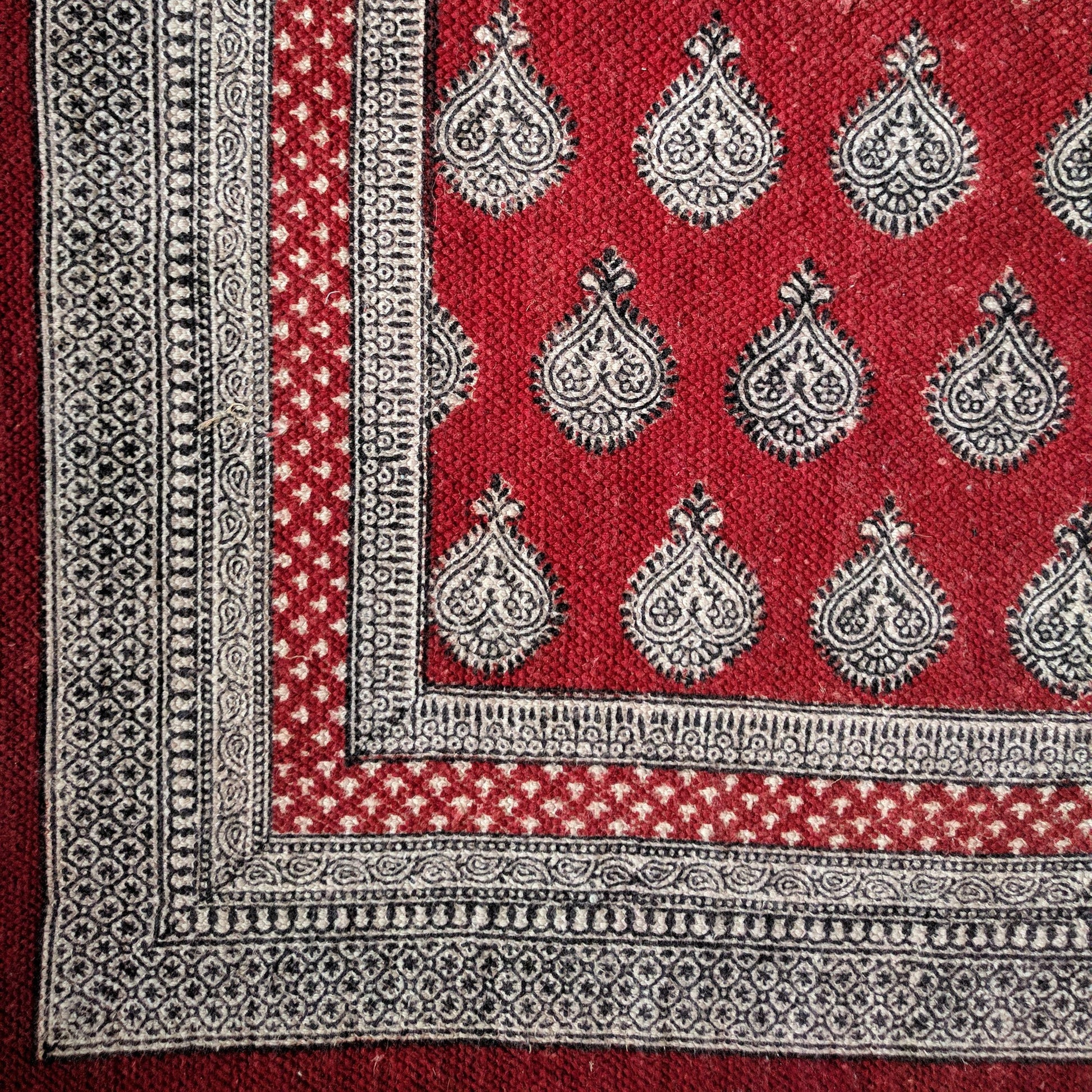 Paisley Jaal Hand-block Print Rug - Red White-3